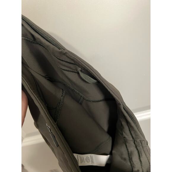 Olive Green Lululemon Leggings - Size 4 - Picture 10 of 10